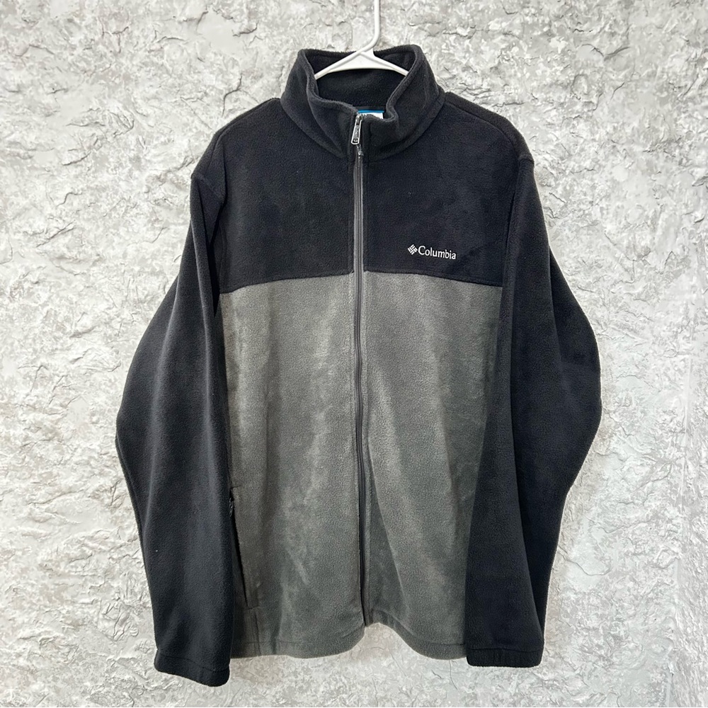 Columbia Men's Two-Tone Performance Jacket
